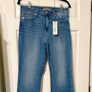 Just USA Women's Nyomi Mid Rise Slim Bootcut Jeans. Medium Wash. Size 30/10. NWT